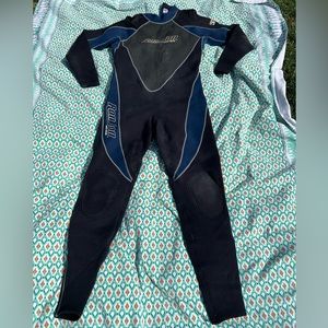 Men’s L Ron Jon full wetsuit 3.2
